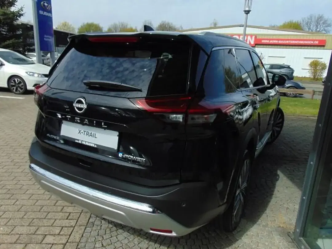 Nissan X-Trail - Thumbnail 3
