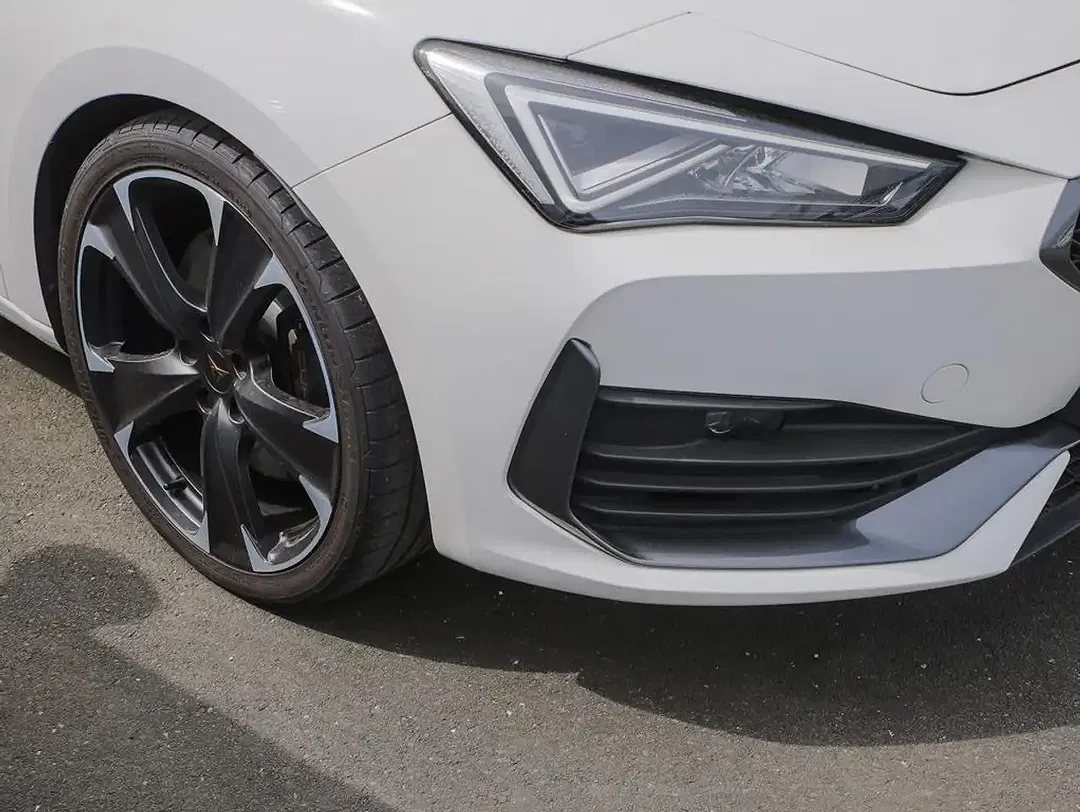 CUPRA Leon - Thumbnail 3