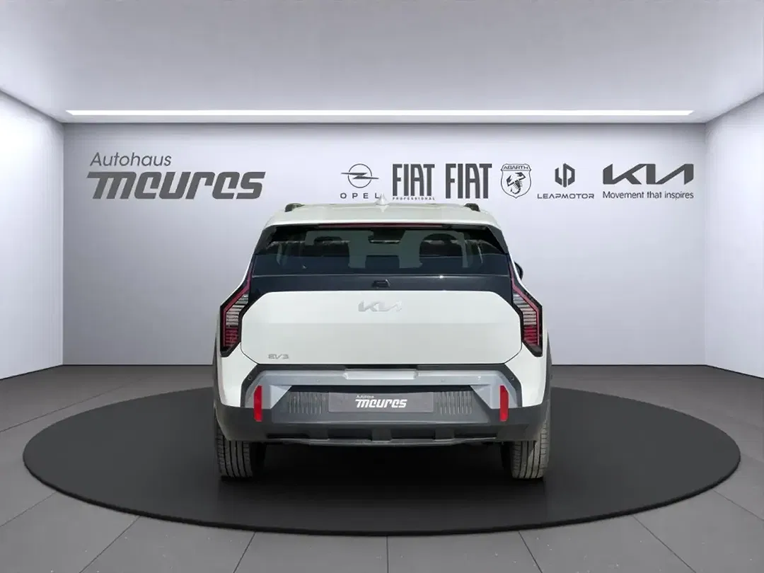 Kia EV3 - Thumbnail 3