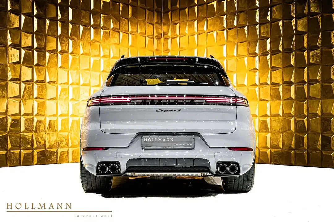 Porsche Cayenne - Thumbnail 4