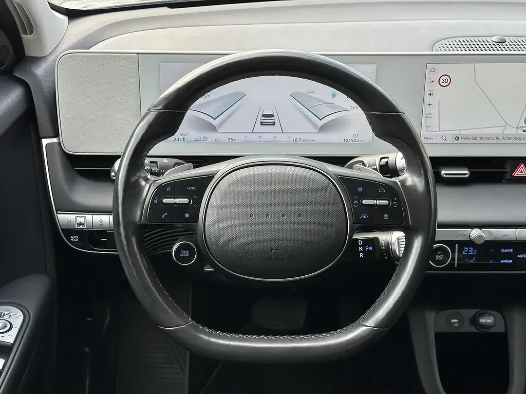 Hyundai IONIQ 5 - Thumbnail 15