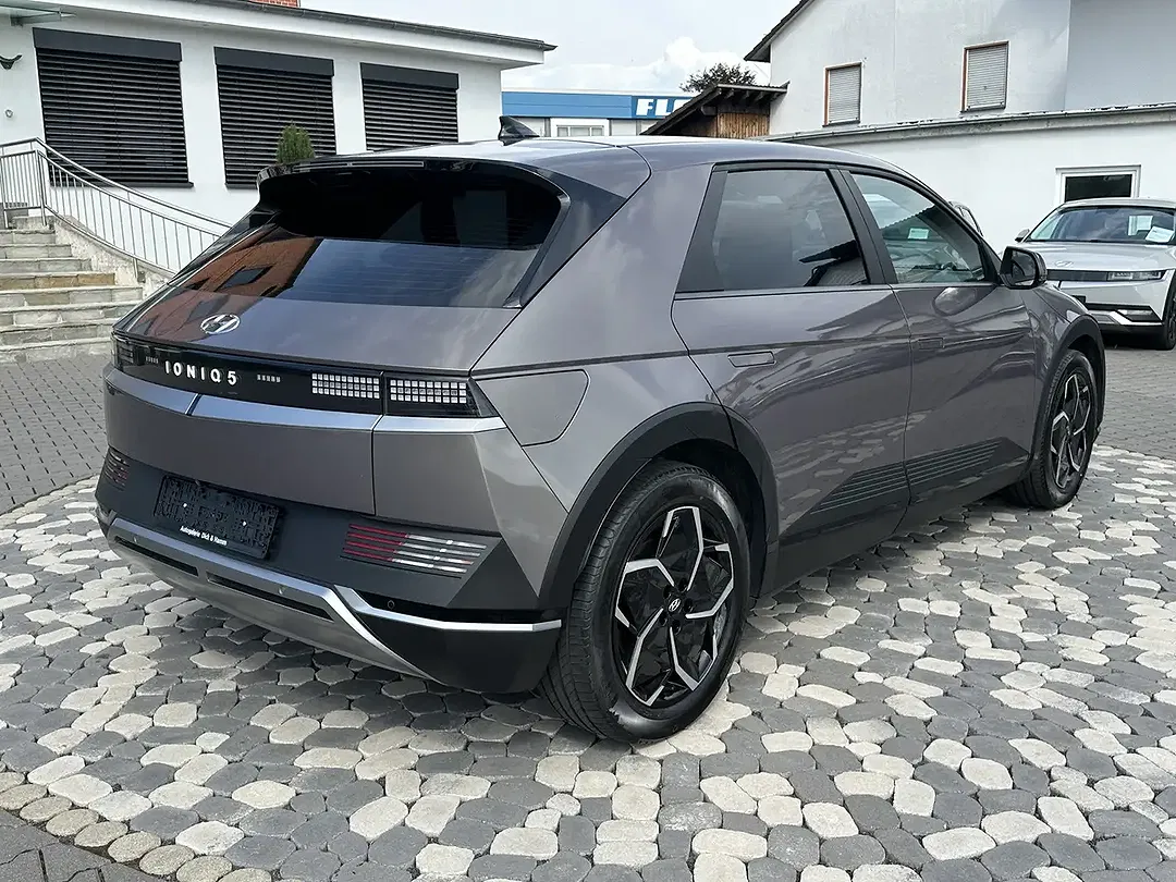 Hyundai IONIQ 5 - Thumbnail 8