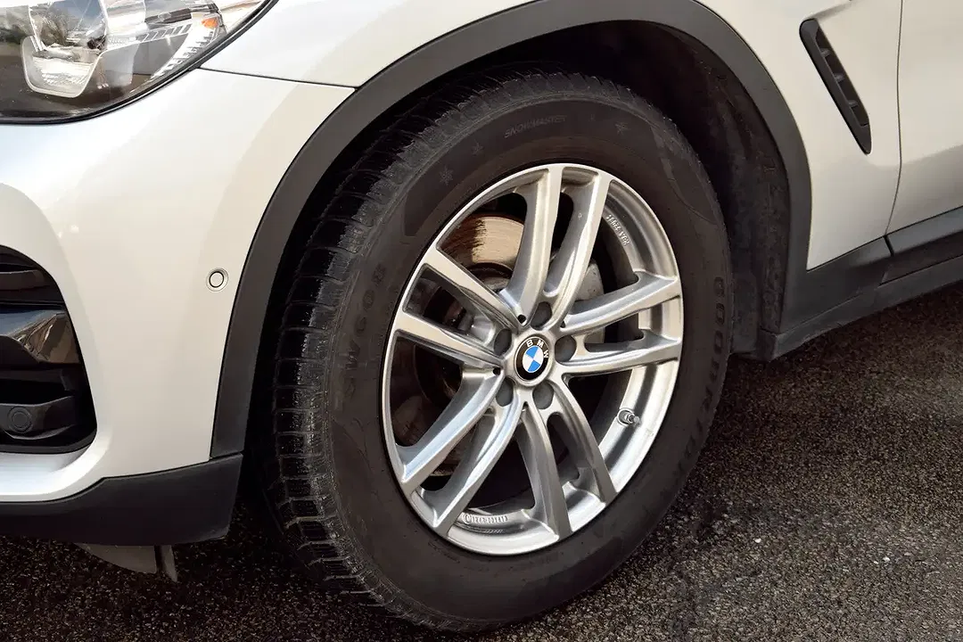 BMW X3 - Thumbnail 11