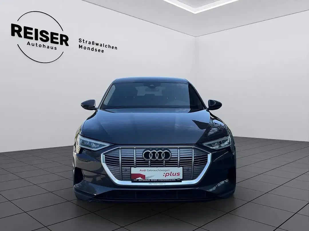 Audi e-tron - Thumbnail 3