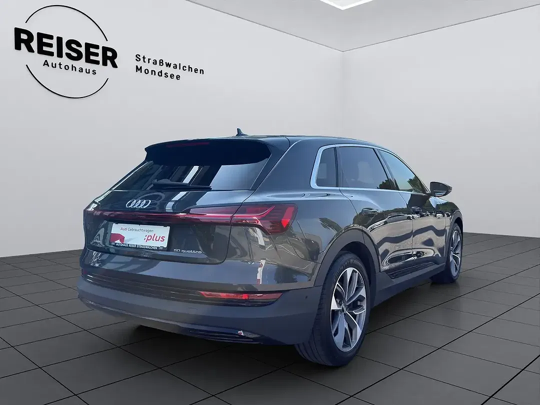 Audi e-tron - Thumbnail 4