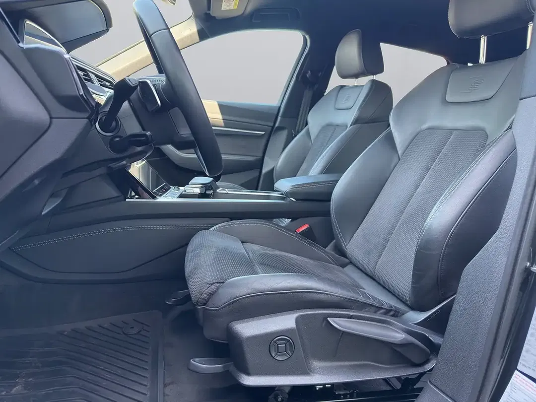 Audi e-tron - Thumbnail 9