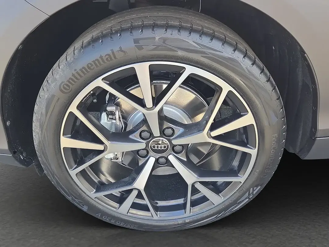 Audi Q3 - Thumbnail 12