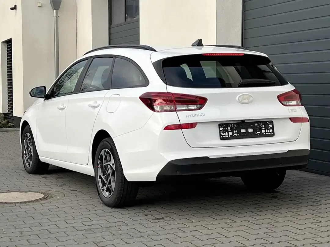 Hyundai i30 - Thumbnail 4