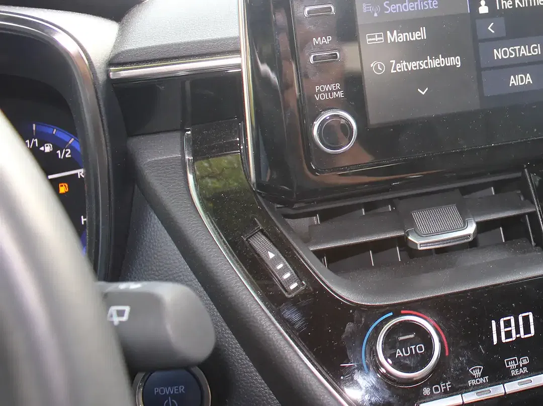 Suzuki Swace - Thumbnail 12