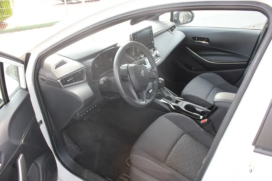 Suzuki Swace - Thumbnail 9