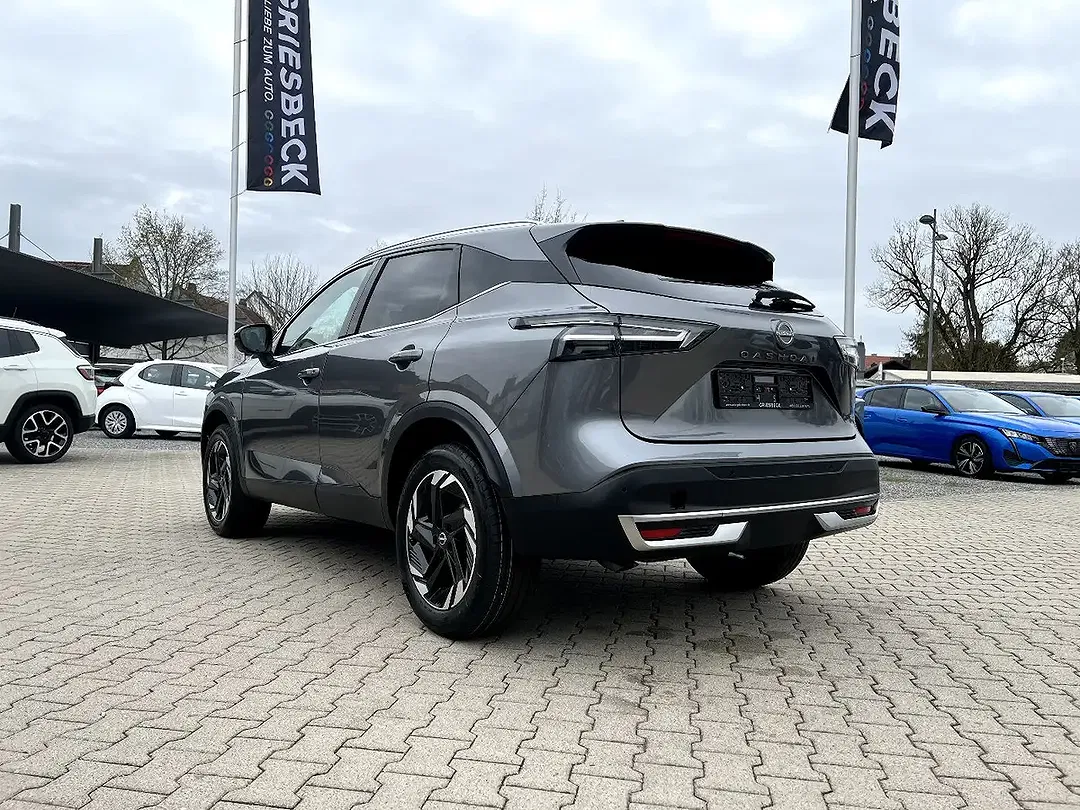 Nissan Qashqai - Thumbnail 2