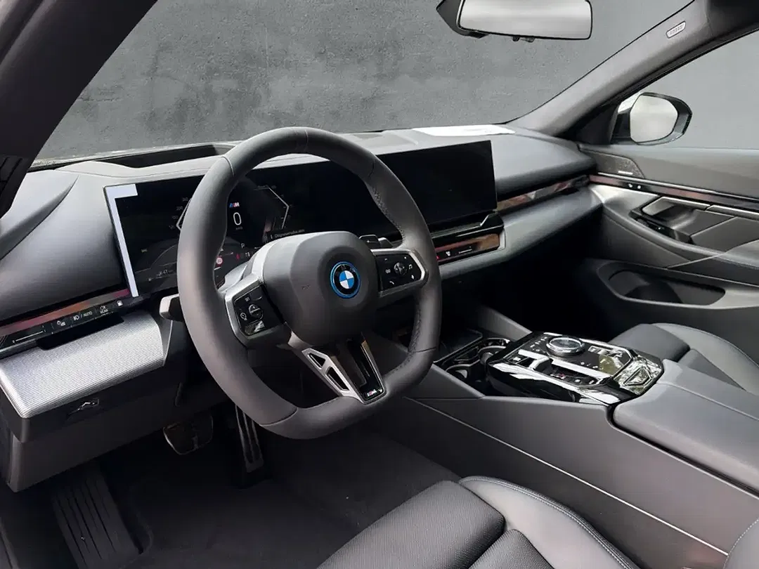 BMW 530 - Thumbnail 9