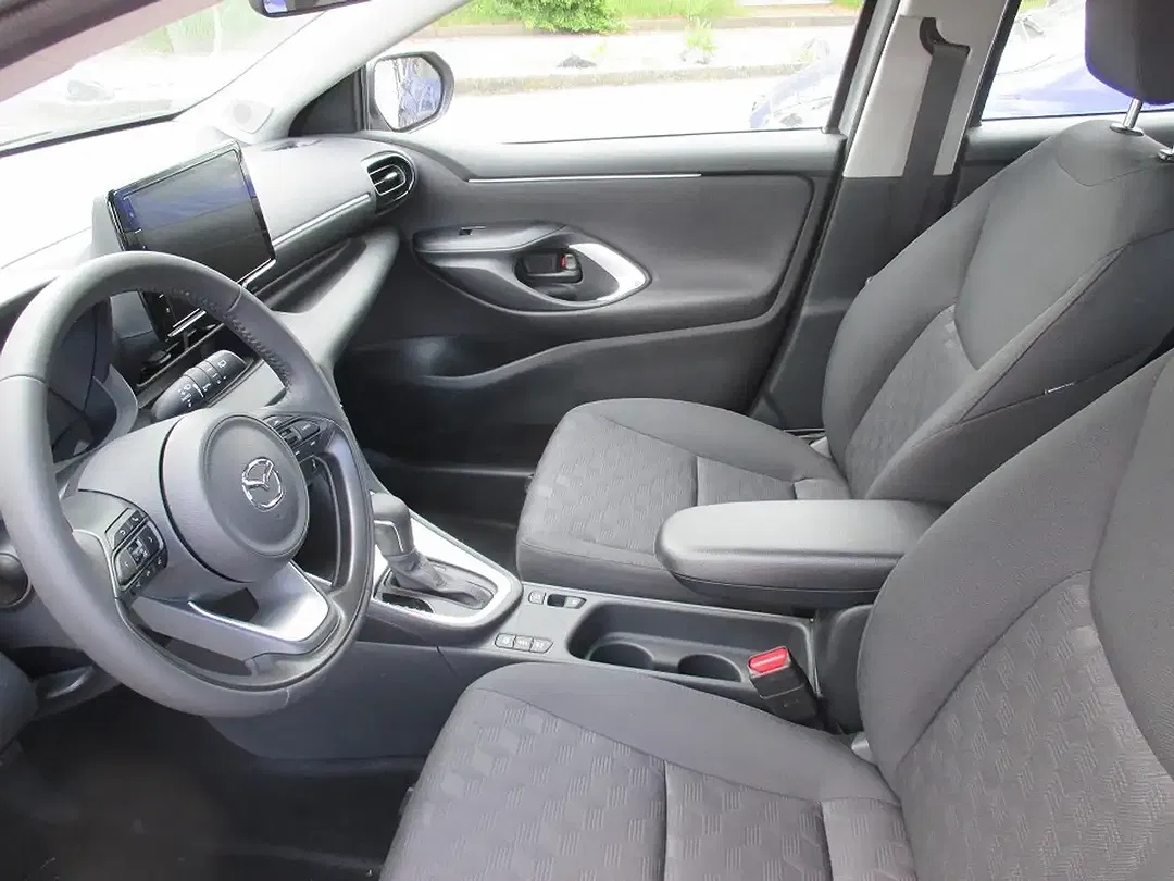 Mazda 2 - Thumbnail 11