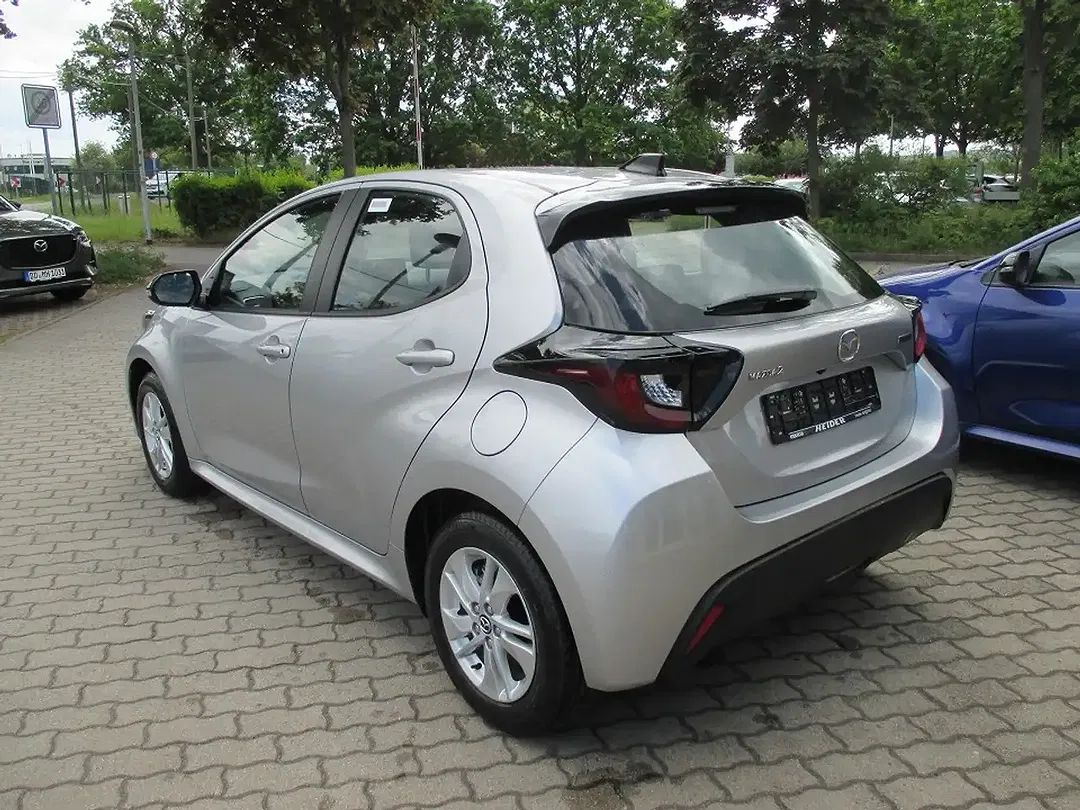 Mazda 2 - Thumbnail 5