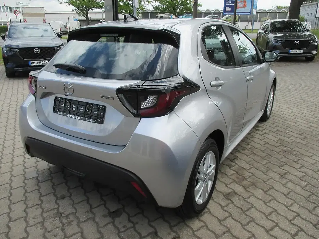 Mazda 2 - Thumbnail 8