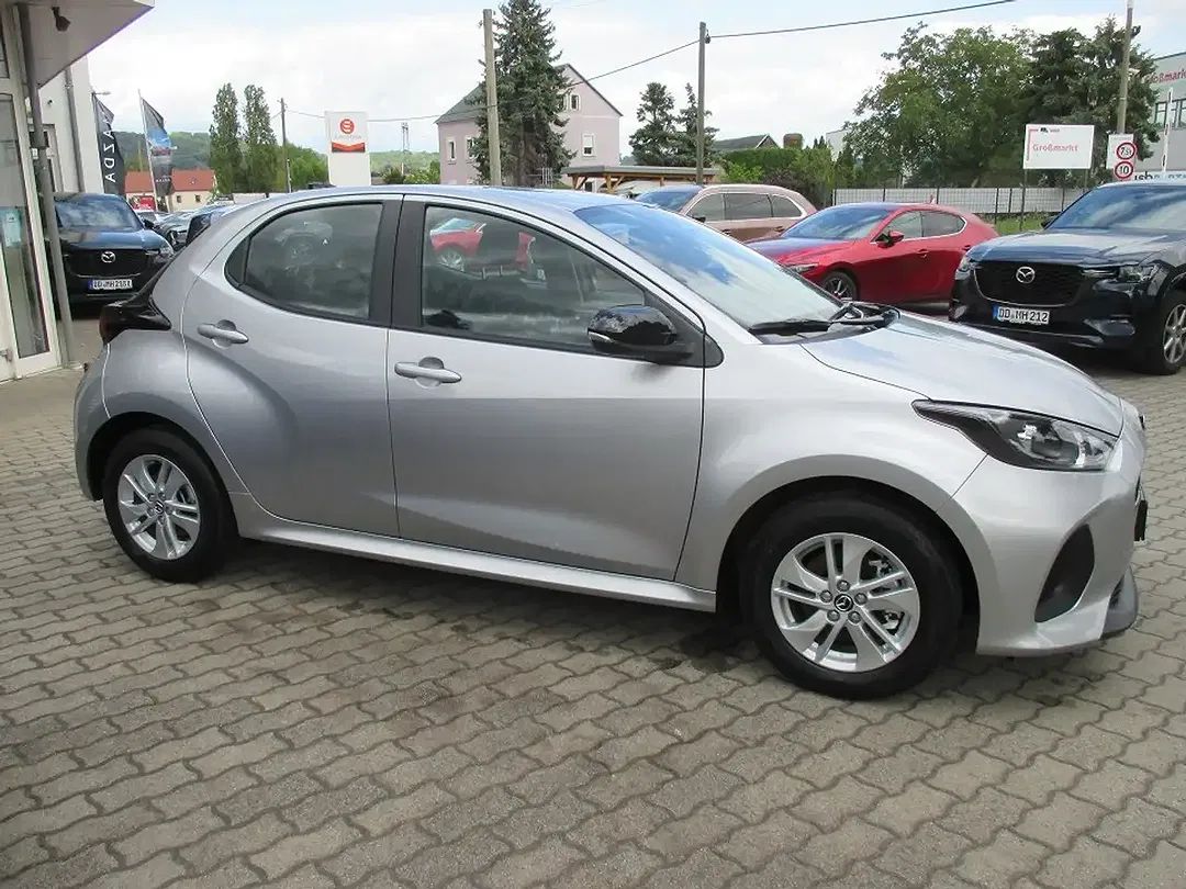 Mazda 2 - Thumbnail 9