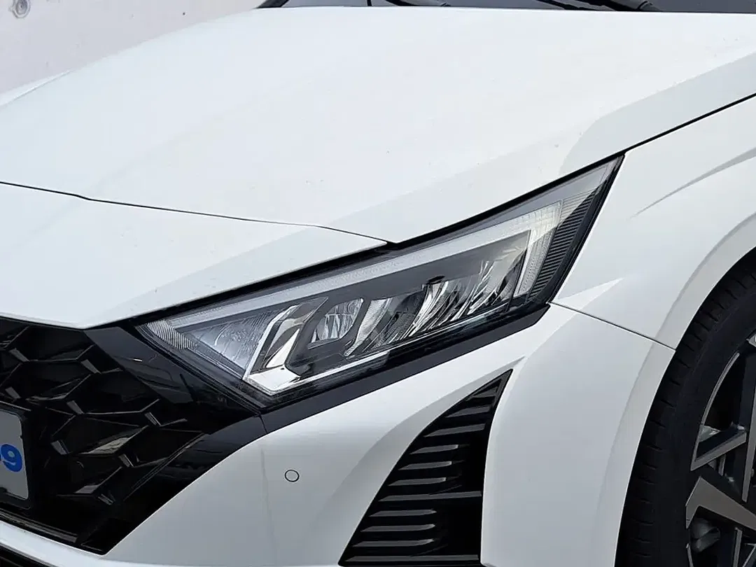 Hyundai i20 - Thumbnail 5