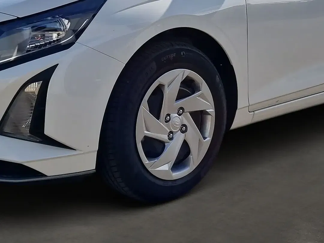 Hyundai i20 - Thumbnail 6