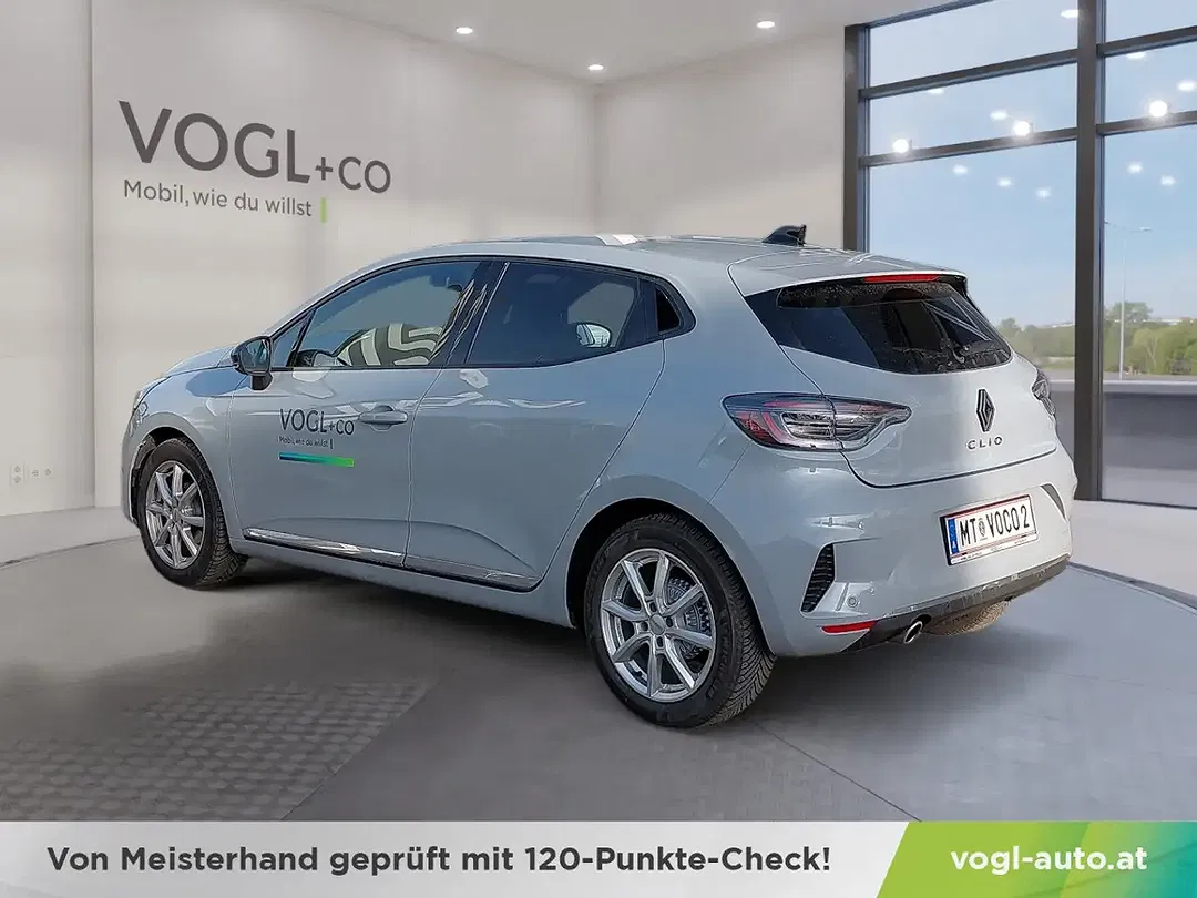 Renault Clio - Thumbnail 3