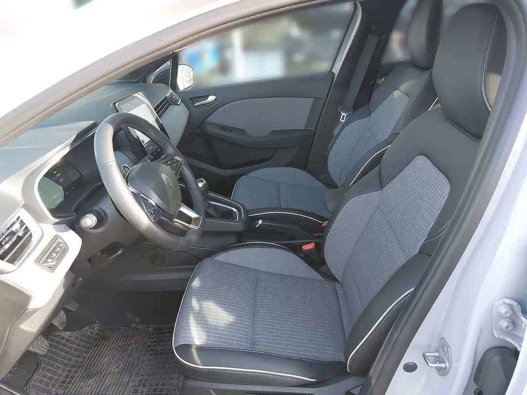 Renault Clio - Thumbnail 5