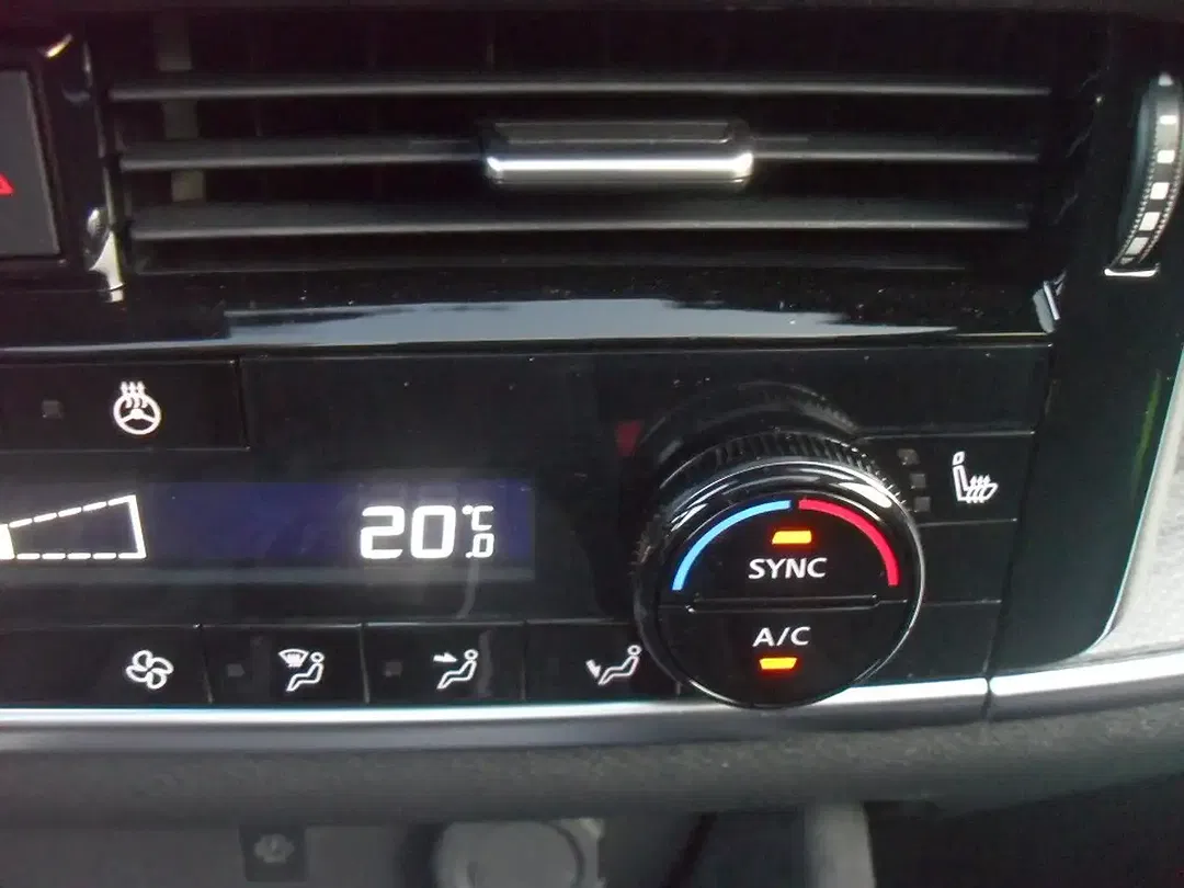 Nissan Qashqai - Thumbnail 36