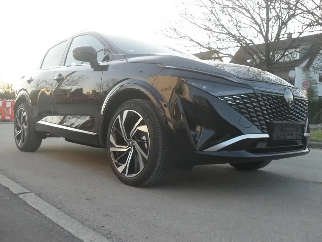 Nissan Qashqai - Thumbnail 8