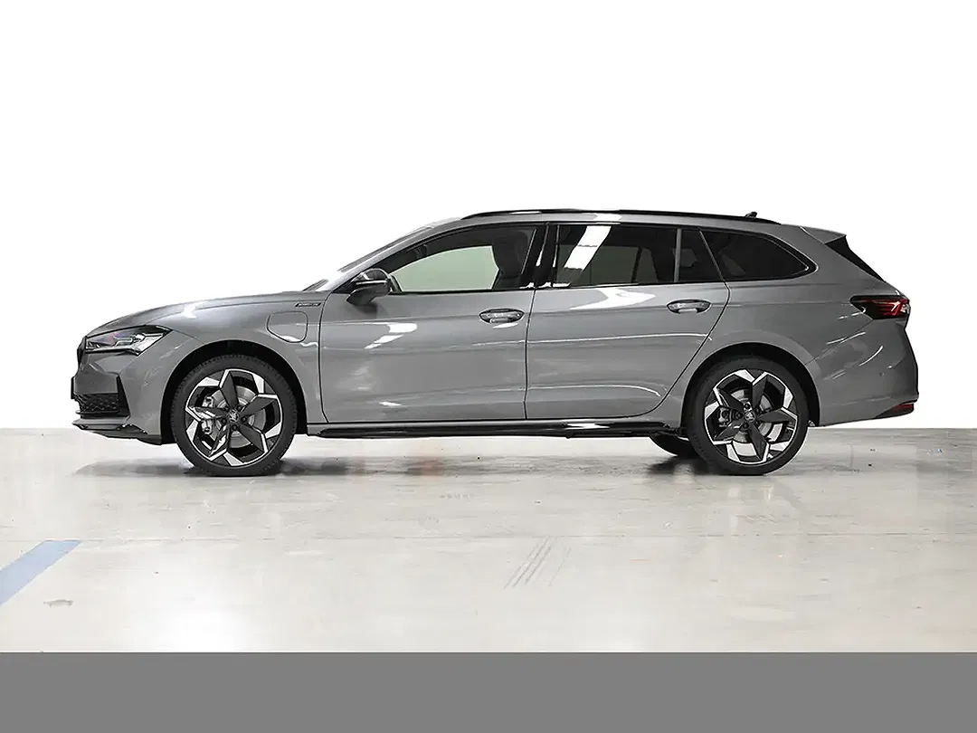 Skoda Superb - Thumbnail 4