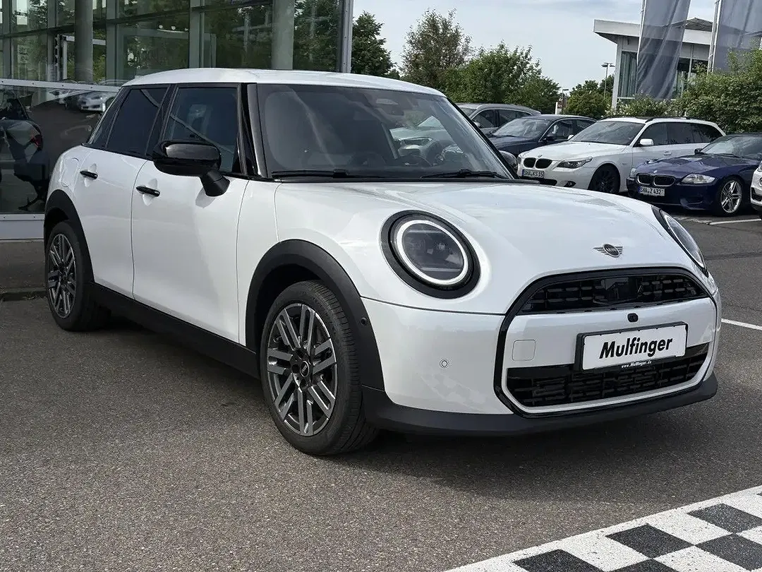 MINI Cooper - Thumbnail 4