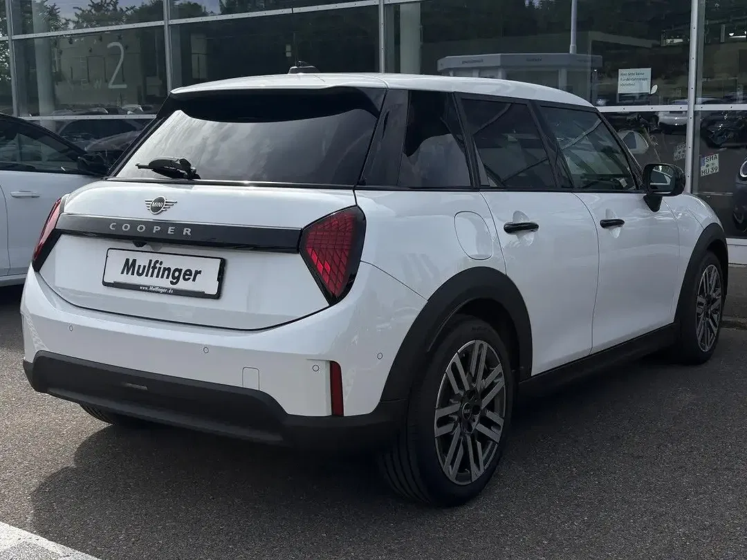 MINI Cooper - Thumbnail 5