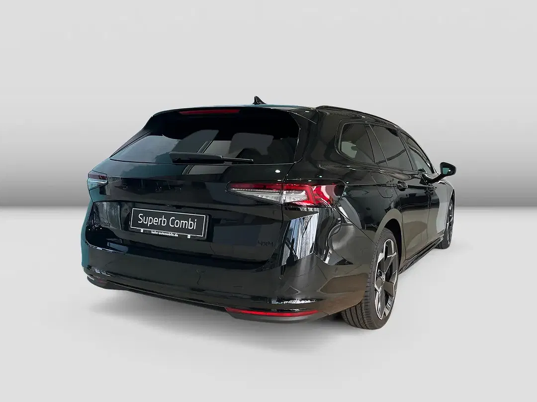 Skoda Superb - Thumbnail 3