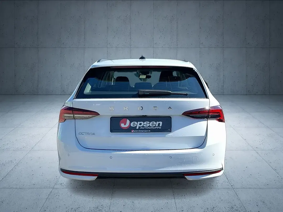 Skoda Octavia - Thumbnail 4