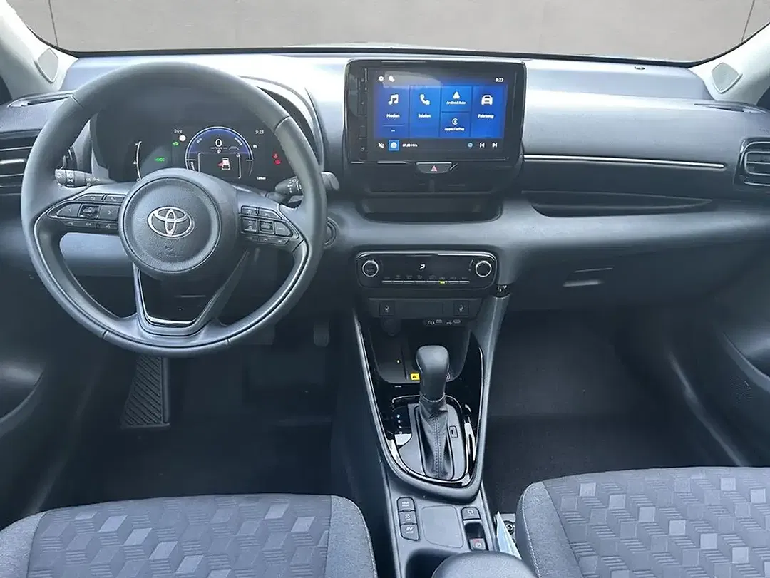 Toyota Yaris - Thumbnail 11