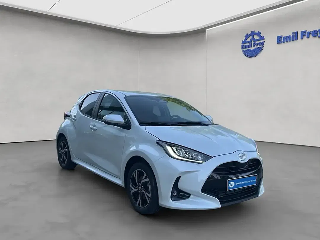 Toyota Yaris - Thumbnail 7