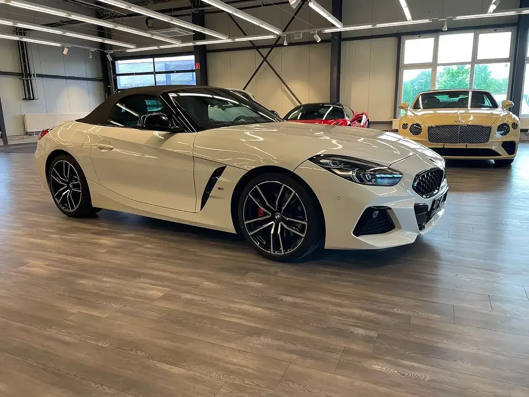 BMW Z4 - Thumbnail 11