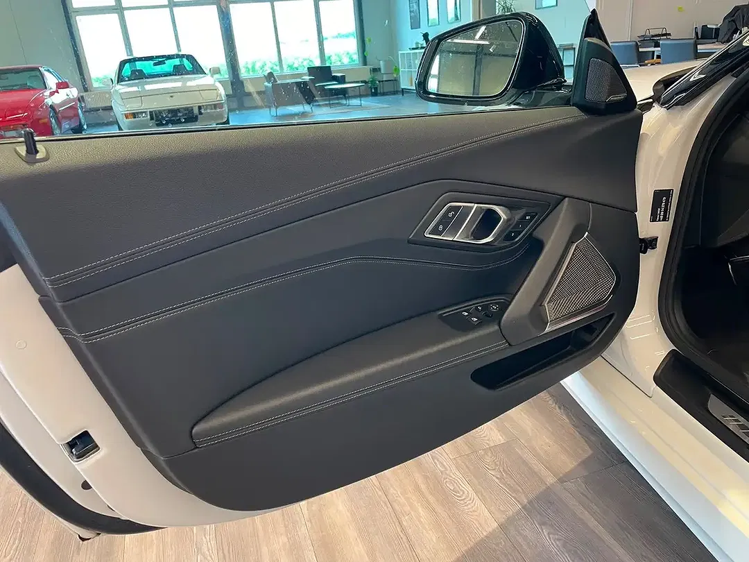 BMW Z4 - Thumbnail 14