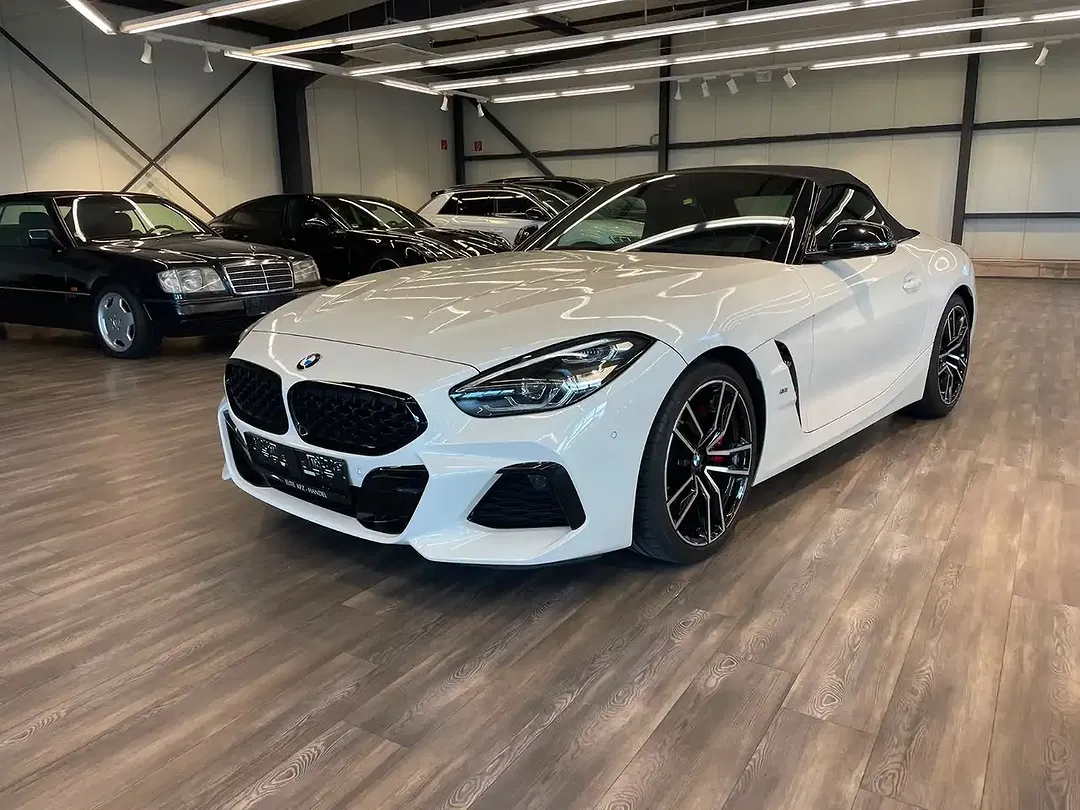 BMW Z4 - Thumbnail 3