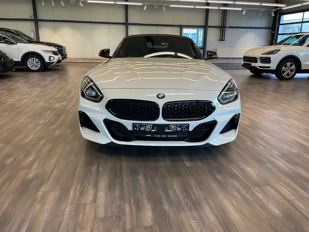BMW Z4 - Thumbnail 4