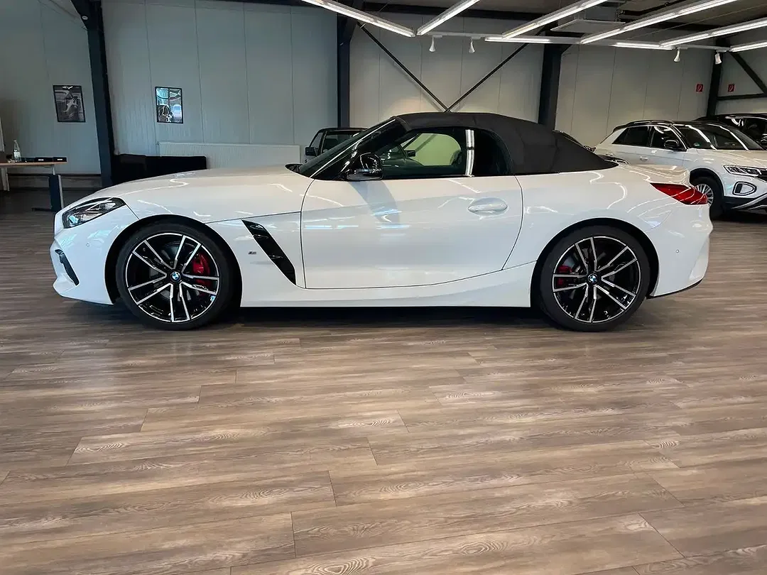 BMW Z4 - Thumbnail 5
