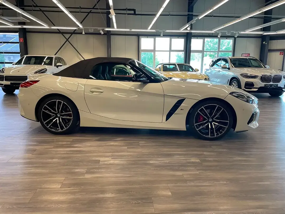 BMW Z4 - Thumbnail 8