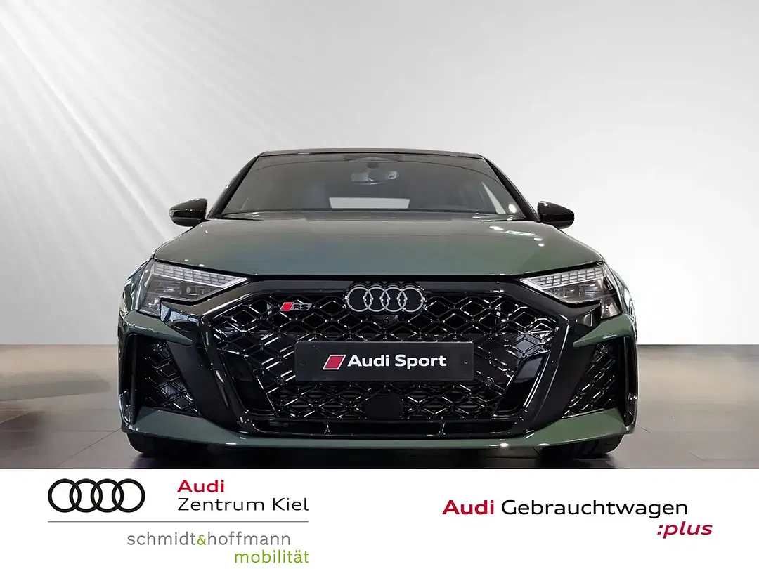 Audi RS3 - Thumbnail 2