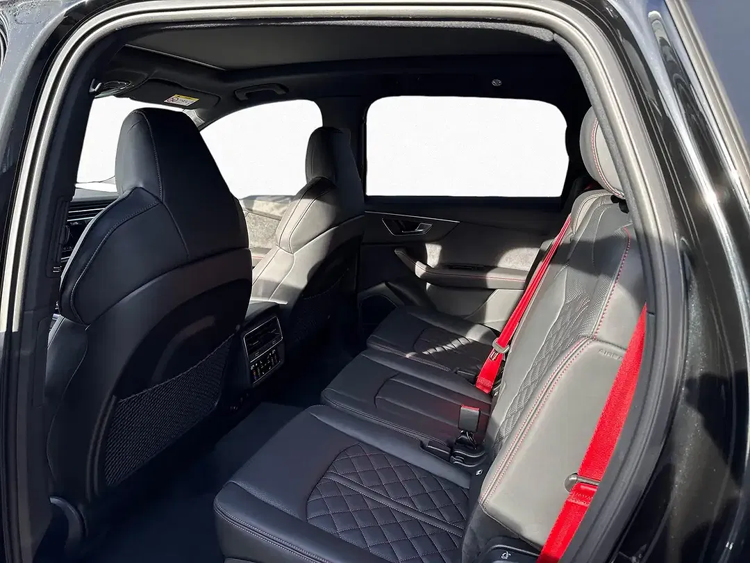 Audi Q7 - Thumbnail 14