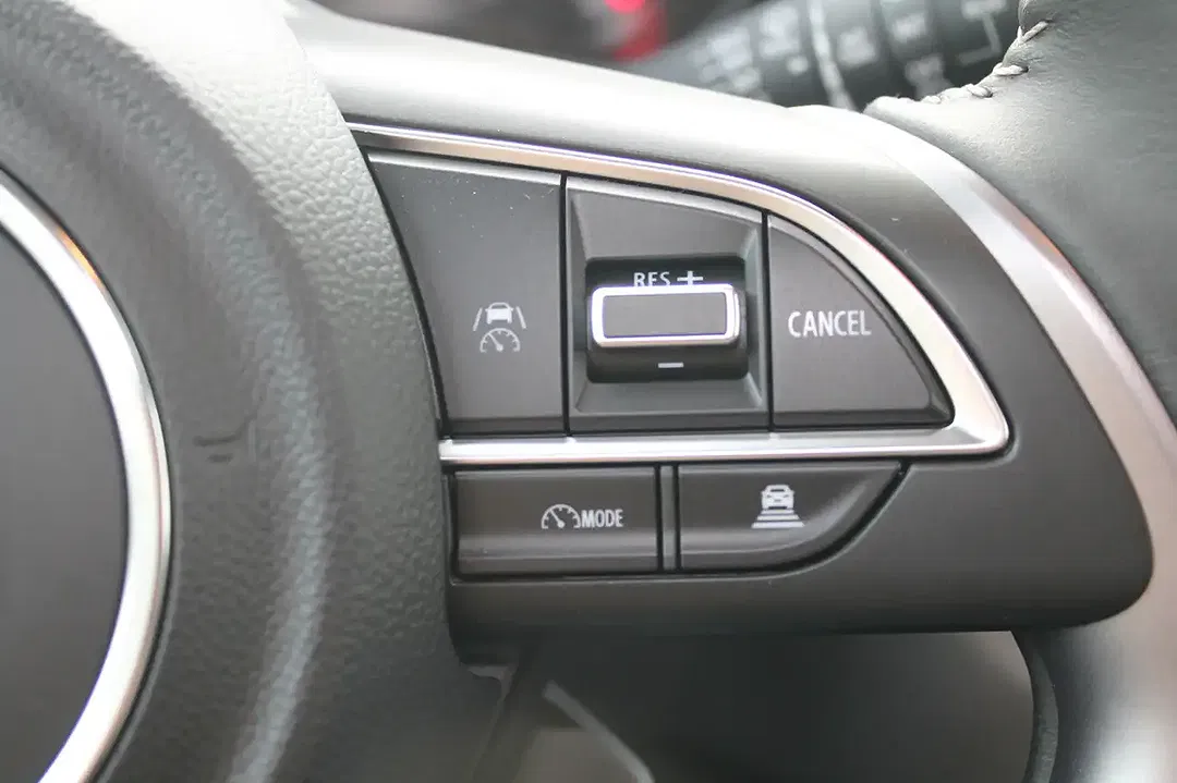 Suzuki Swift - Thumbnail 7