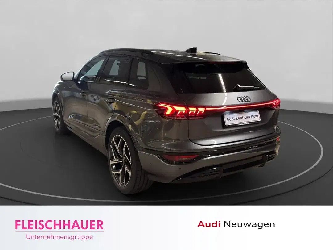 Audi Q6 e-tron - Thumbnail 4