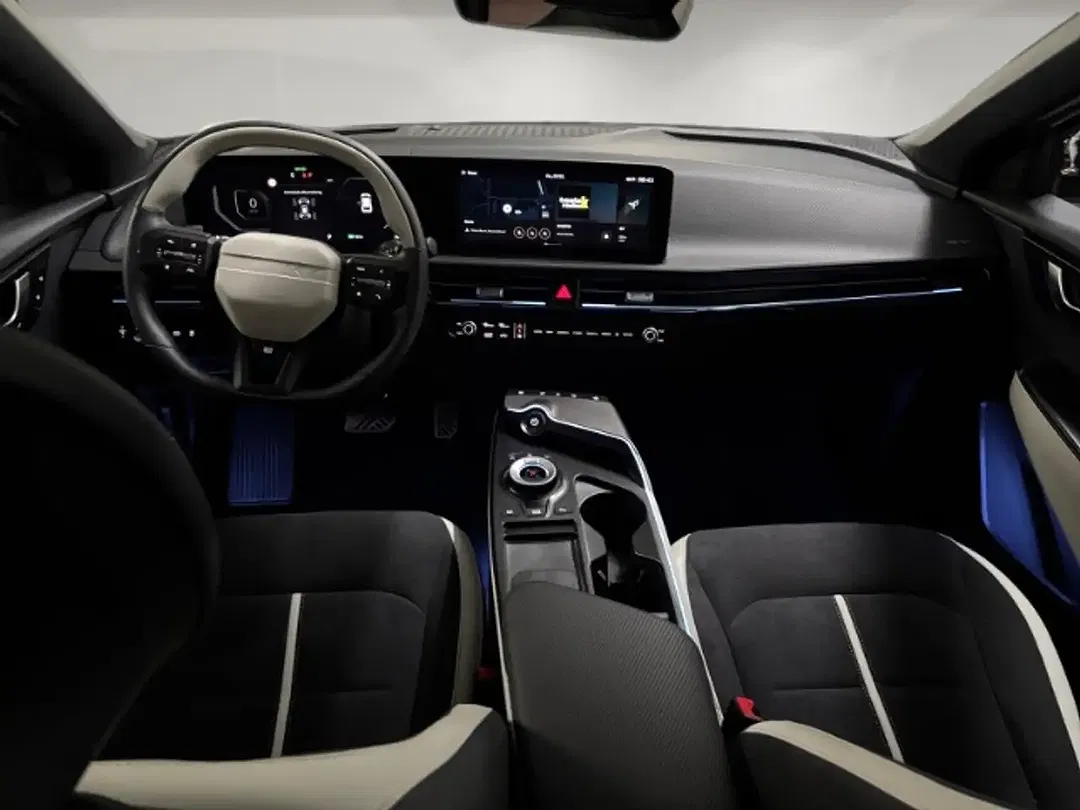 Kia EV6 - Thumbnail 11