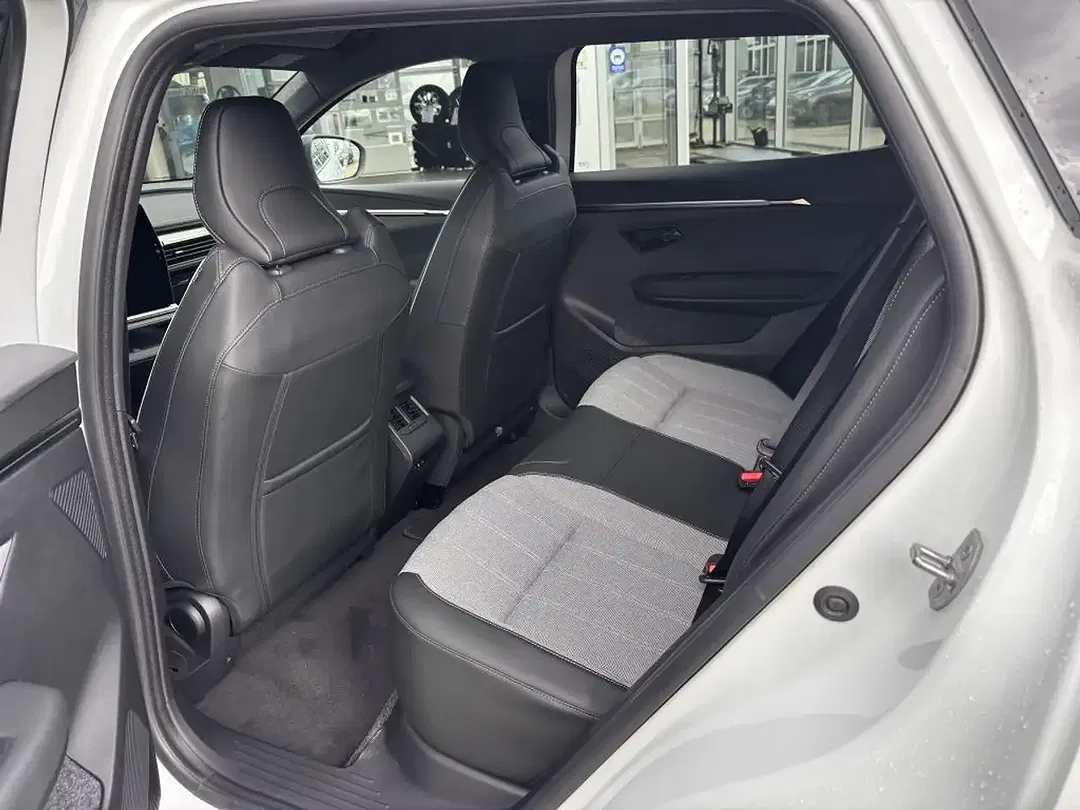 Mitsubishi Eclipse Cross - Thumbnail 9