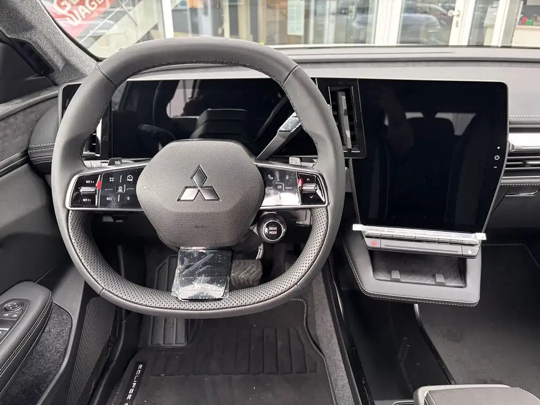 Mitsubishi Eclipse Cross - Thumbnail 10