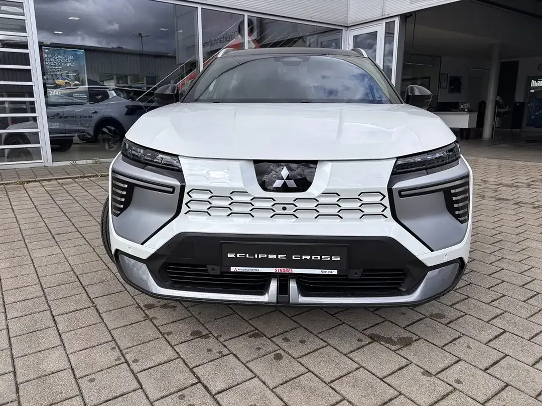 Mitsubishi Eclipse Cross - Thumbnail 1