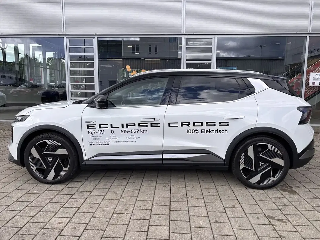 Mitsubishi Eclipse Cross - Thumbnail 3