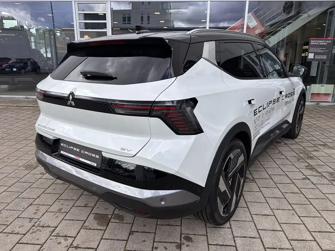 Mitsubishi Eclipse Cross - Thumbnail 6