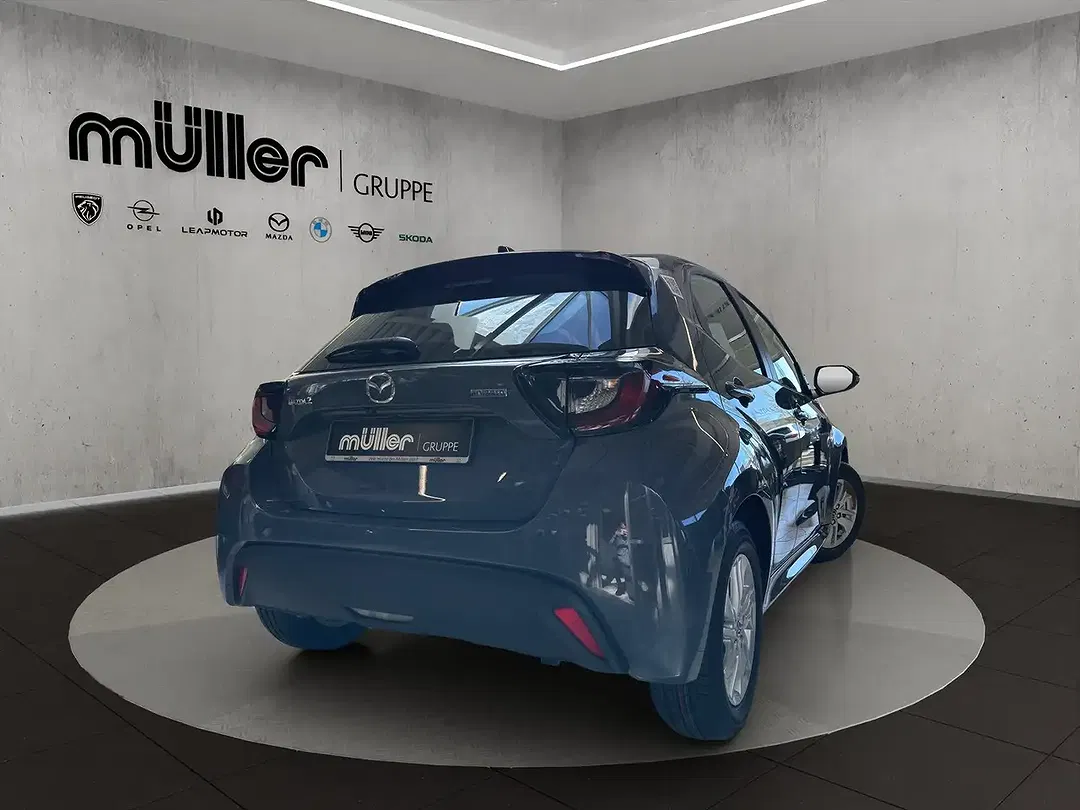 Mazda 2 - Thumbnail 2